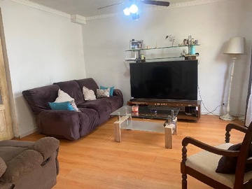 Casa en venta en Avenida Trinidad 596, La Florida, Santiago Metropolitan Region 8240000, Chile, La Florida - 4 dormitorios, 3 baños