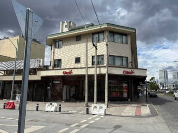 Local Comercial en arriendo mensual en Oportunidad de Inversión con Gran Flujo (149695), Puerto Montt - 4 baños
