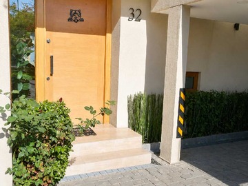 Arriendo Mensual / Casa / Colina