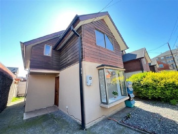 Casa en venta en 32 y medio oriente B 2167 Las Rastras IV, Talca - 3 dormitorios, 3 baños