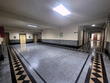 Oficina en venta en Oportunidad OF. 2p y 1b a 5M Plaza. Constitucion (176023), Santiago - 2 dormitorios, 1 baño