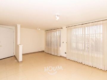 Casa en arriendo mensual en Federico Cooper, Quilicura - 4 dormitorios, 2 baños