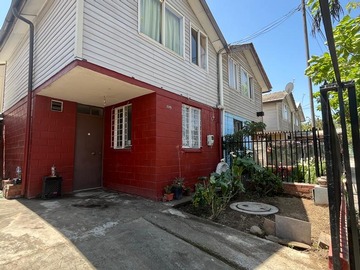 Casa en venta en Aurora de Chile, Maipú - 3 dormitorios, 2 baños