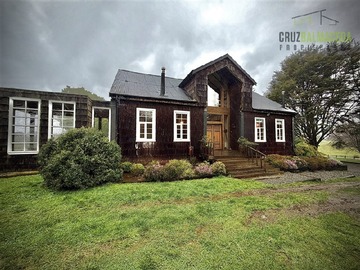Casa en arriendo mensual en Punta Larga, Frutillar - 6 dormitorios, 4 baños