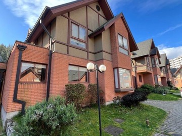Casa en venta en Casa 4d 4b valle las monjas, Concepción - 4 dormitorios, 4 baños
