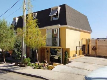 Casa en venta en La dehesa de la viña, Puente Alto - 3 dormitorios, 3 baños