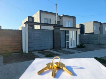 Casa en arriendo mensual en Proyecto dunas de san pedro iii, La Serena - 3 dormitorios, 1 baño