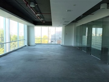 Oficina en arriendo mensual en Torres del Parque/ Cerro Colorado, Las Condes