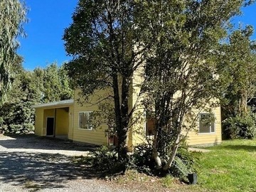 Casa en arriendo mensual en Loteo San Alfonso, Puerto Varas - 3 dormitorios, 2 baños