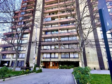 Departamento en arriendo mensual en Beaucheff 965, Santiago - 1 dormitorio, 1 baño