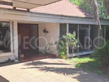 Casa en arriendo mensual en Se arrienda local comercial en Chillán (125149), Chillán - 11 dormitorios, 4 baños