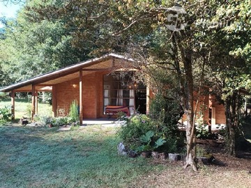Casa en venta en Kilometro 13.7 Sector Pino Huacho Licanray Villarrica., Villarrica - 4 dormitorios, 3 baños