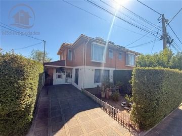 Casa en venta en Metro las mercedes, Puente Alto - 4 dormitorios, 4 baños