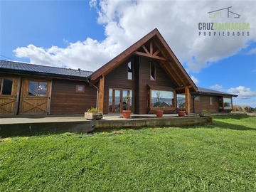 Casa en venta en Condominio Terrazas del Maullín, sector Línea Nueva, Puerto Varas - 3 dormitorios, 3 baños