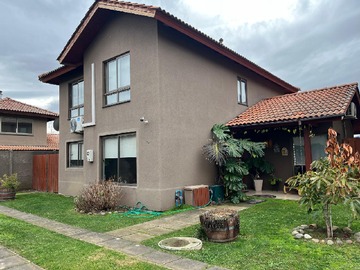 Casa en venta en Vende Casa en Condominio la Siembra de Machali - 3 dormitorios, 3 baños