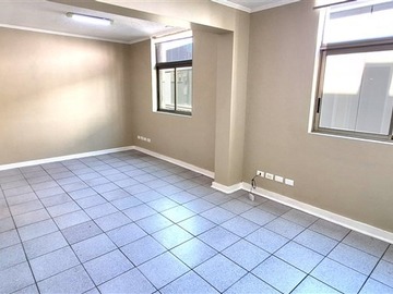 Oficina en arriendo mensual en Santa rosa / alameda, Santiago - 3 dormitorios, 2 baños