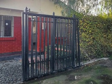 Casa en venta en Santa Gemita, Melipilla - 3 dormitorios, 1 baño