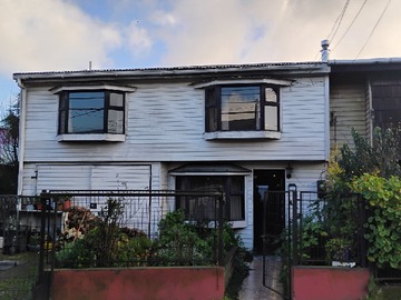 Casa en venta en Jose Manuel Borgoño 988, Ancud - 7 dormitorios, 2 baños