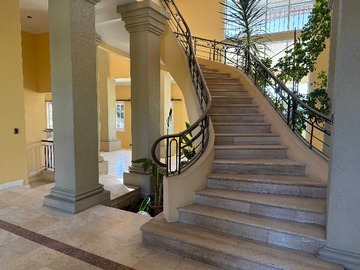 Casa en arriendo mensual en Arriendo colina (153652), Colina - 8 dormitorios, 7 baños