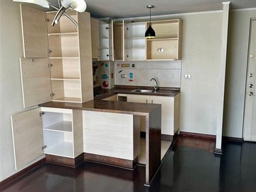 Departamento en venta en Arturo Prat cercano Parque Almagro, Santiago - 2 dormitorios, 2 baños