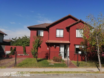 Casa en venta en Las Hortensias Poniente, Pudahuel - 4 dormitorios, 3 baños
