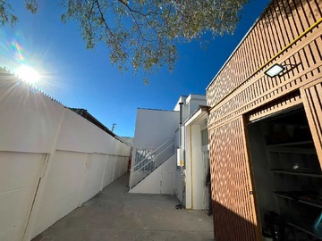 Casa en arriendo mensual en Moderna Vivienda con Gran Iluminación (177592), Calama - 6 dormitorios, 5 baños