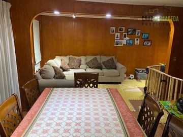 Casa en venta en Sector la vara, Puerto Montt - 5 dormitorios, 3 baños