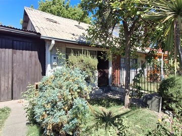 Casa en venta en Pasaje B 1377, Ñuñoa - 4 dormitorios, 1 baño