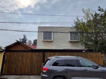 Casa en venta en Amplia Casa 202 M² 6D 3B + 3 Estac. (164576), Santiago - 6 dormitorios, 3 baños