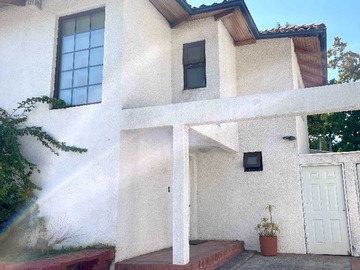 Casa en arriendo mensual en Hermosa Casa Familiar en venta, La Reina (178722), La Reina - 5 dormitorios, 4 baños