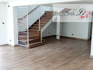 Casa en arriendo mensual en Casa con giro comercial en Viña del Mar, Viña del Mar - 5 baños