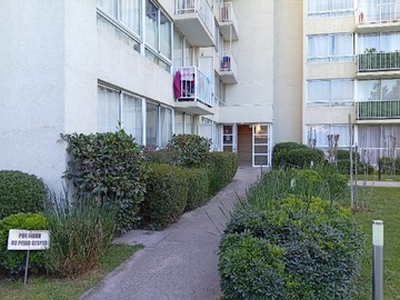 Departamento en arriendo mensual en Avenida Ossa 0171, La Cisterna, Región Metropolitana de Santiago 7970000, Chile, La Cisterna - 3 dormitorios, 1 baño