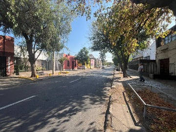 Casa en venta en Santiago, Santiago Sur, Santiago - 5 dormitorios, 2 baños