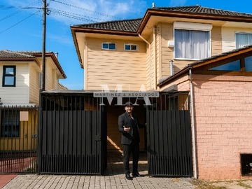 Casa en venta en Los Colonos y Parque Sur, Maipú - 3 dormitorios, 3 baños