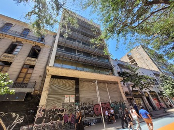 Oficina en arriendo mensual en Bandera 655, Santiago, Región Metropolitana de Santiago 8320000, Chile, Santiago - 9 baños