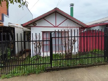 Casa en venta en Se Vende Casa con Dpto. Interior 1 Piso - Residencial - 3 dormitorios, 2 baños
