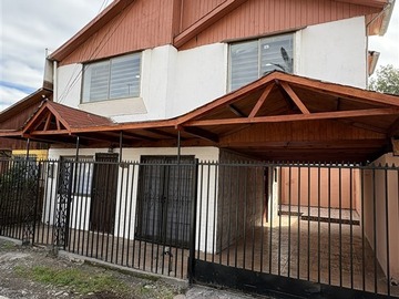 Casa en arriendo mensual en El Guardavías 291, Buin - 3 dormitorios, 1 baño
