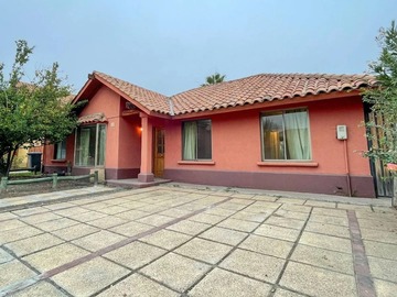 Casa en venta en Condominio los Arrayanes, Colina - 3 dormitorios, 3 baños