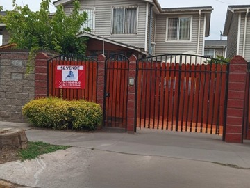 Casa en venta en Valor rebajado , casa en venta en quilicura 3150 uf, Quilicura - 3 dormitorios, 3 baños