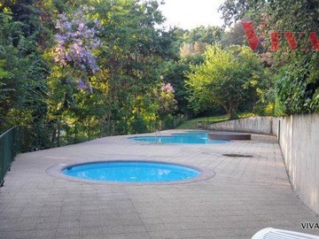 Departamento en venta en Condominio Bosques de La Pirámide - Club Ecuestre Paperchase - Ciudad Empresarial -Colegio Sant George, Vitacura - 2 dormitorios, 2 baños
