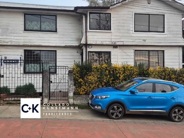 Casa en arriendo mensual en Amplia propiedad, ideal para oficina y/o comerc (175696), Valdivia - 5 dormitorios, 2 baños