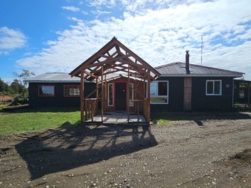Casa en venta en Vendo Casa Colonia 3 Puentes, Pto.Montt (82309), Puerto Montt - 4 dormitorios, 4 baños