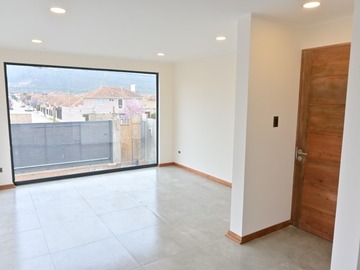 Casa en venta en Av. Los perales, La Serena - 4 dormitorios, 3 baños