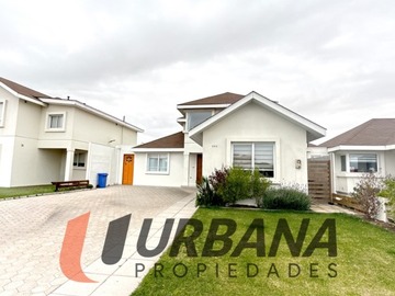 Casa en arriendo mensual en El frances ii la serena golf disponible dic 2026, La Serena - 3 dormitorios, 3 baños