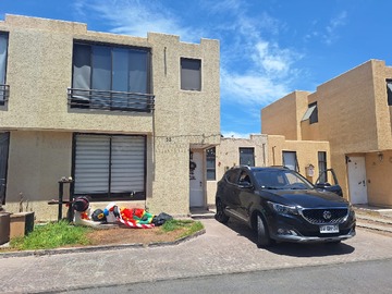 Casa en venta en Avenida Rica Aventura 10651, Antofagasta - 4 dormitorios, 3 baños