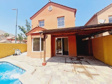 Casa en venta en Rebajada oportunida casa lo campino (86280), Quilicura - 3 dormitorios, 4 baños