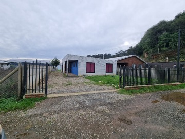 Casa en venta en Valdivia, Valdivia - 3 dormitorios, 2 baños