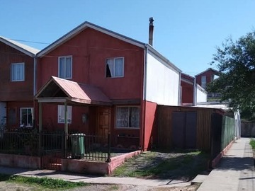 Casa en venta en Pasaje Alerce Andino 1979, Constitución - 4 dormitorios, 1 baño