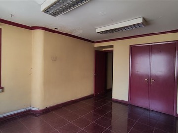 Departamento en venta en Amunategui 86, Santiago - 4 dormitorios, 2 baños