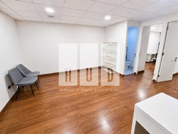 Oficina en arriendo mensual en Increíble oficina en Lo Fontecilla! (175656), Las Condes - 2 baños